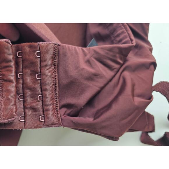 Torrid curve burgandy red size 42DD plunge t shirt bra underwire full coverage - Picture 4 of 4